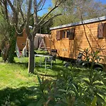 Roulotes De Charme Avec Piscine Chauffee Et Bain Nordique A Uzès