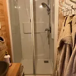 Roulotes De Charme Avec Piscine Chauffee Et Bain Nordique A Alpstuga
