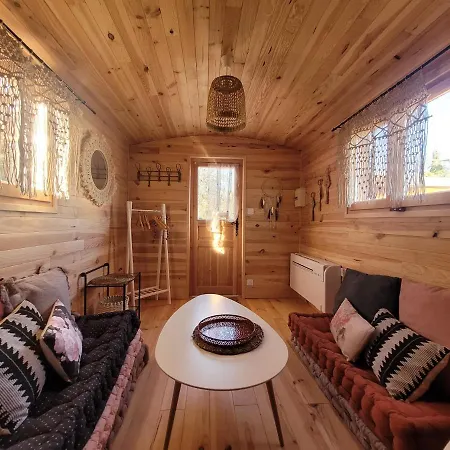 Roulottes & Spa Du Pont Des Charrettes Chalet Uzes