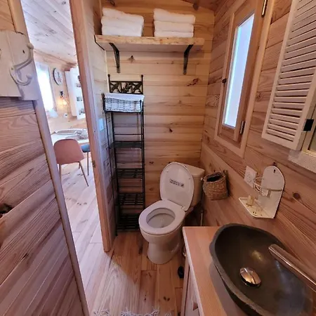 Chalet Roulottes & Spa Du Pont Des Charrettes *