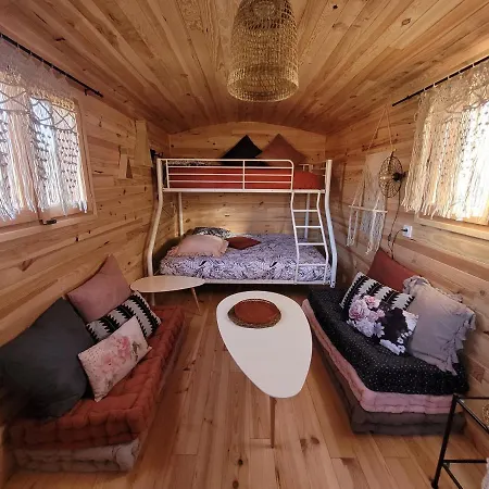 Roulottes & Spa Du Pont Des Charrettes Uzès