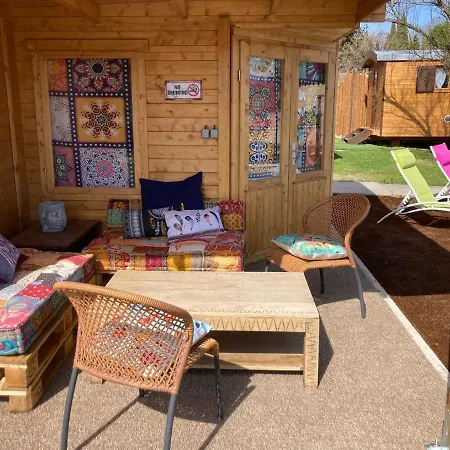 Roulottes & Spa Du Pont Des Charrettes Chalet