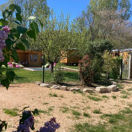 Chalet Roulottes & Spa Du Pont Des Charrettes *