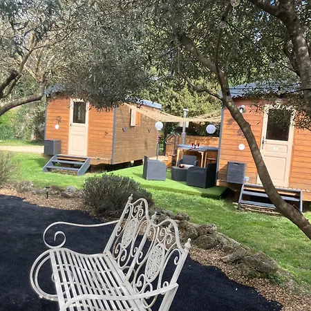 Alpstuga Roulotes De Charme Avec Piscine Chauffee Et Bain Nordique A