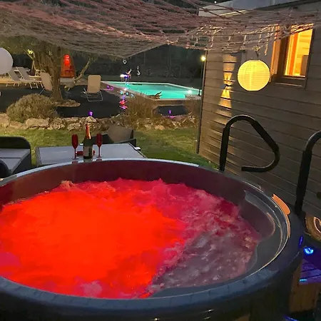 Alpstuga Roulotes De Charme Avec Piscine Chauffee Et Bain Nordique A