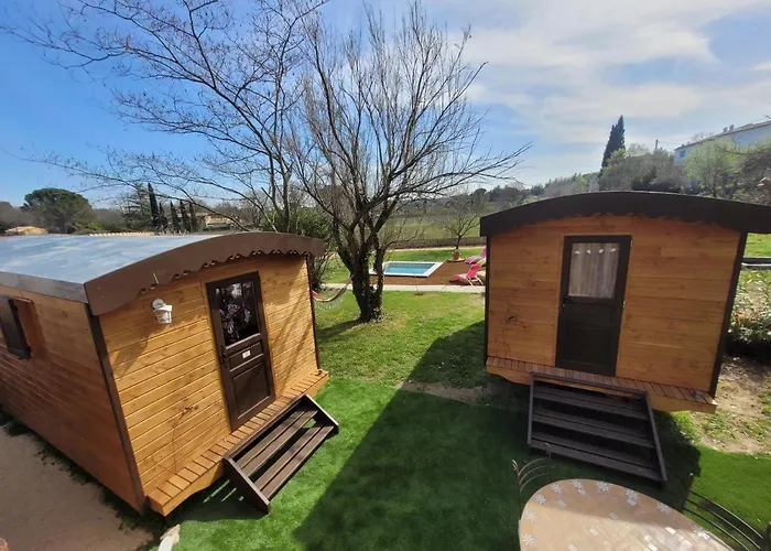 Roulottes & Spa Du Pont Des Charrettes Σαλέ *